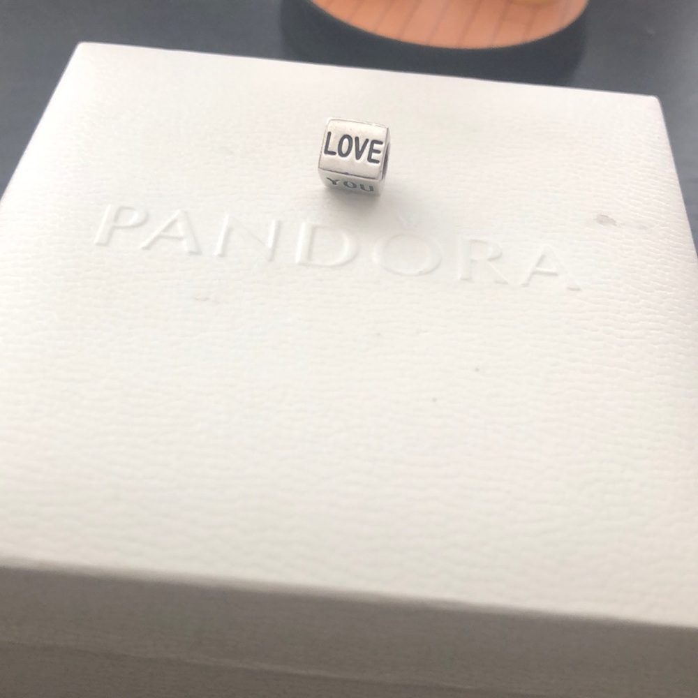 Pandora Charm “I love you”